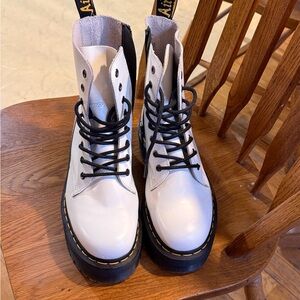 Dr Marten Women’s Jadon Boots in White